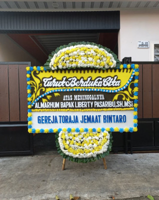 Papan Bunga Duka di Tanjung Morawa